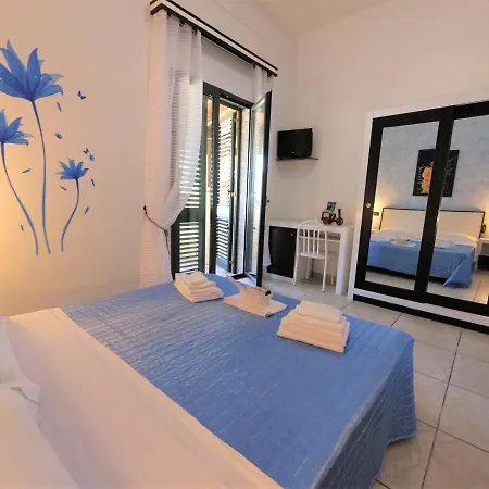 מלון Alba Chiara Sant'andrea Salento 3*